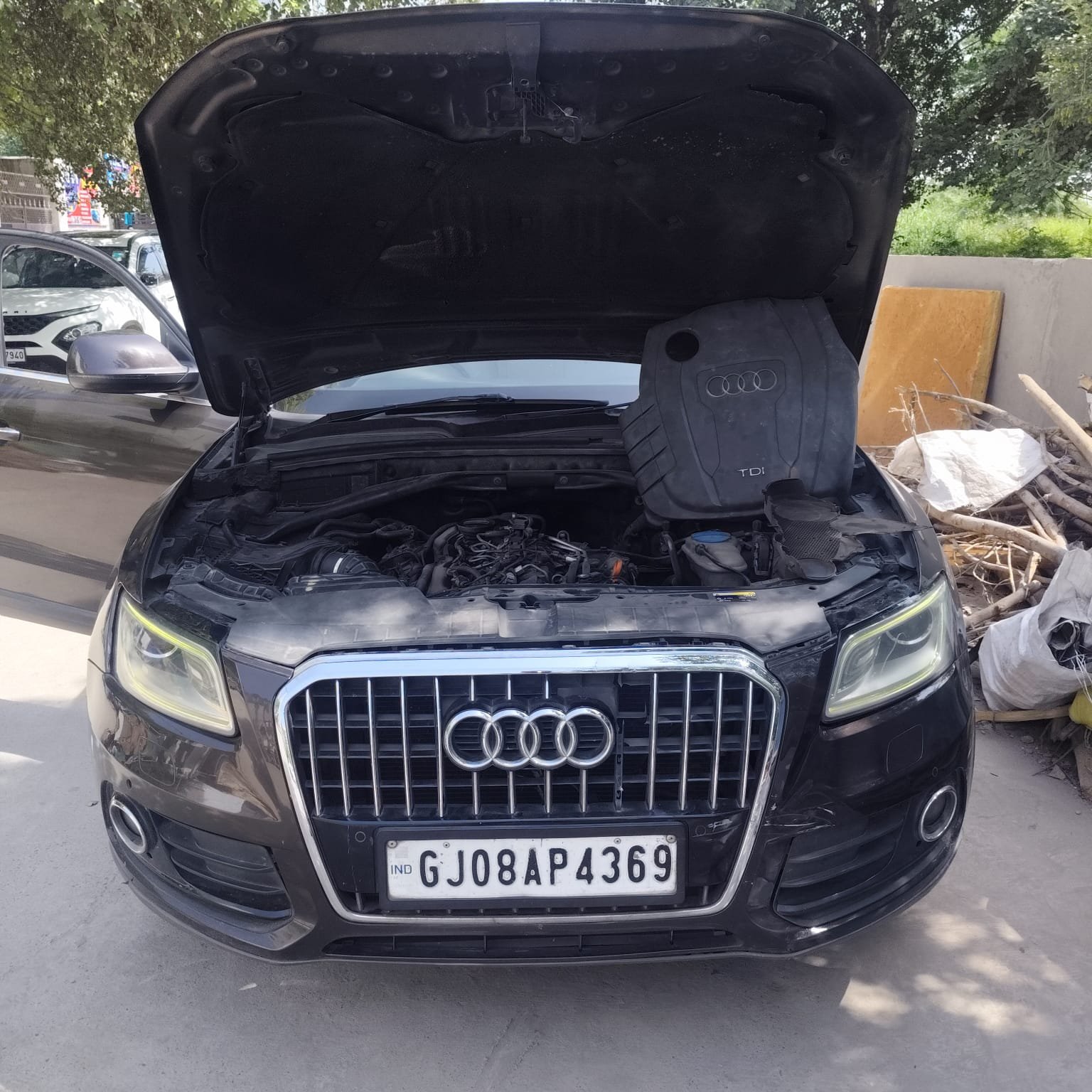 Amit Motors Workshop Photo 17